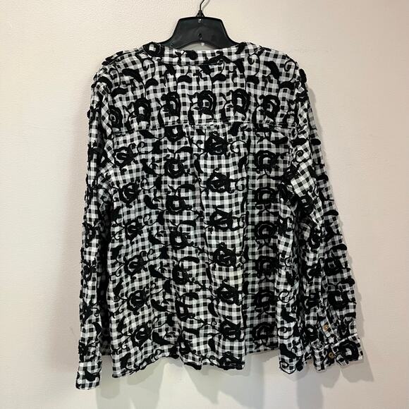 Pilcro Anthropologie Black White Embroidered Gingham Blouse Size L Boho Chic - Picture 3 of 10